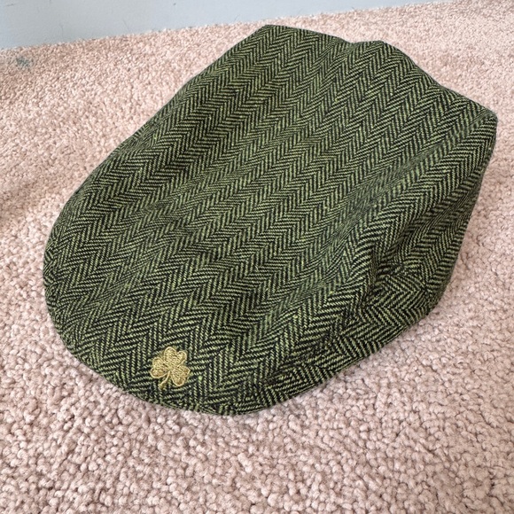 Man of Aran Green Herringbone Cap - Picture 2 of 5